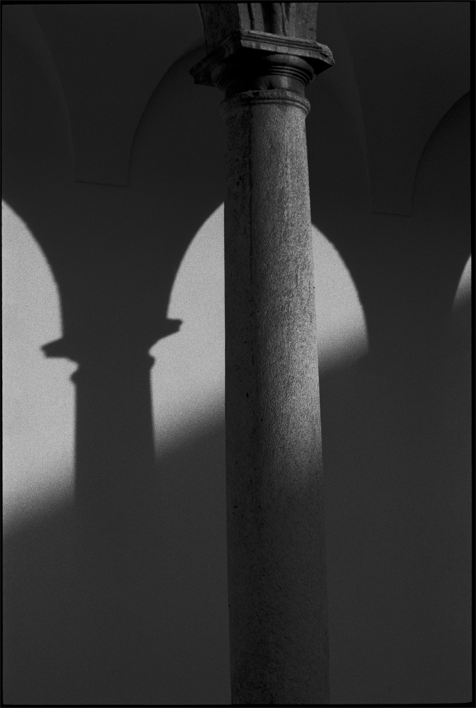 F40N19__Milano_Shadows